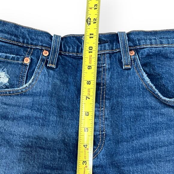 Levi's 501 High Rise Dark Wash Cut-Off Denim Shorts Distressed Womens Size 30 - Picture 8 of 9